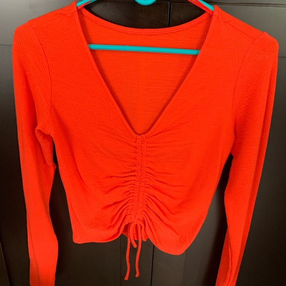 Dynamite Long Sleeve Crop Top- Size Small - Picture 2 of 2